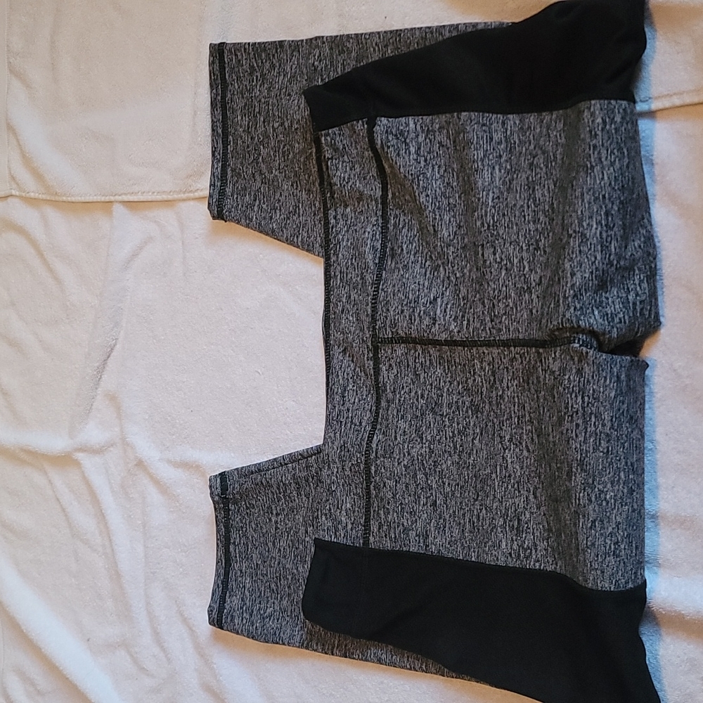 Work Out Capri pants Size 3X